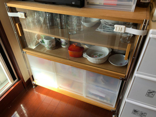 無印良品　収納ラック　上部ガラス扉(汚れ残る可能性あり)