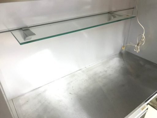「決定しました」　食器棚　キッチンボード　