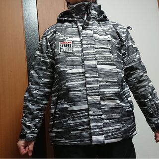 スキーウェア上下売ります。
