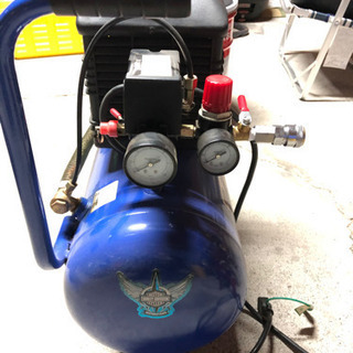 オイル式エアーコンプレッサーの画像