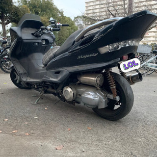 マジェスティCの画像