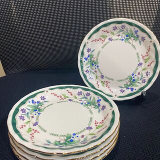 店頭販売済　⭐NARUMI　お皿セット⭐ の画像