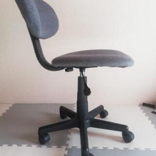 椅子 Chair