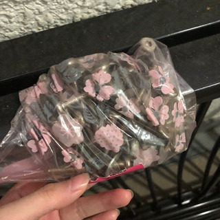 無料　黒いパイプの2段ベッドの画像