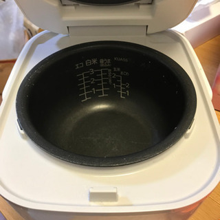 炊飯器の画像