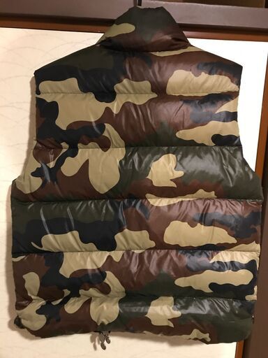 モンクレール ベスト 国内正規品 カモフラージュ柄 ダウンベスト 迷彩 カーキ×ブラウン 美品