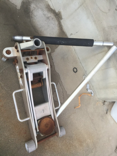 NOS ジャッキ 要修理