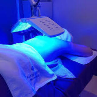 PDTライトスタンド　LED1260個の画像