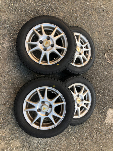 スタッドレスタイヤ　13インチ