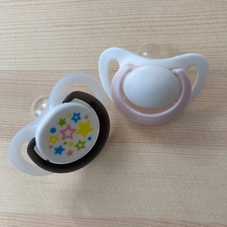 美品　NUK コンビ　おしゃぶり2点