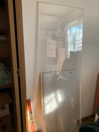 アクリル板です