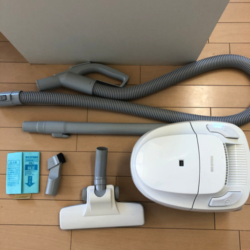 アイリスオーヤマ 紙パック式クリーナー 掃除機 IC-B310-W