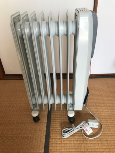 デロンギ　オイルヒーター　新品同様