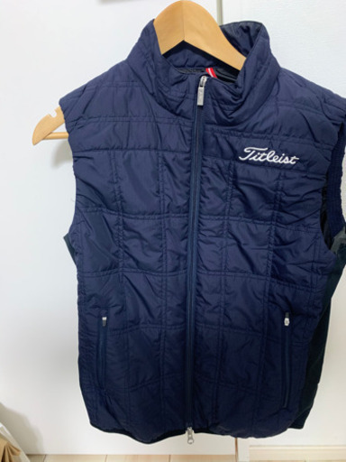 美品☆タイトリスト　ダウンベスト　ネイビー Lサイズ