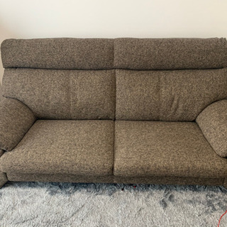 ファブリックソファー 売ります。希望者交渉中。の画像