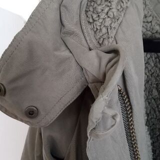 カーキアウターMサイズ差し上げますの画像