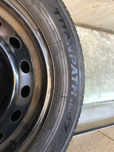 ノアのタイヤ７分山くらいです。