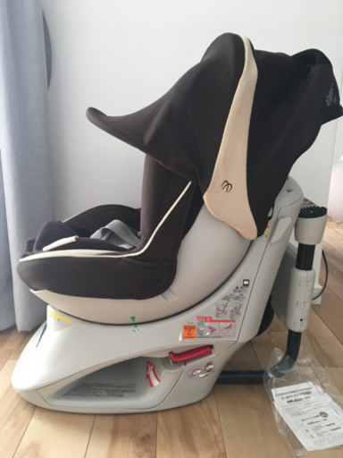 受け渡し先決まりました☺️チャイルドシート　エールベベ・クルット