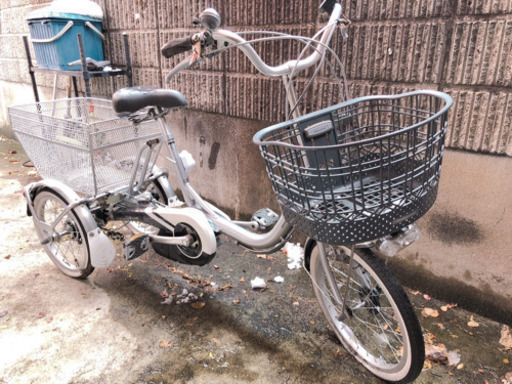 電動アシスト三輪車を3万円で売ります！