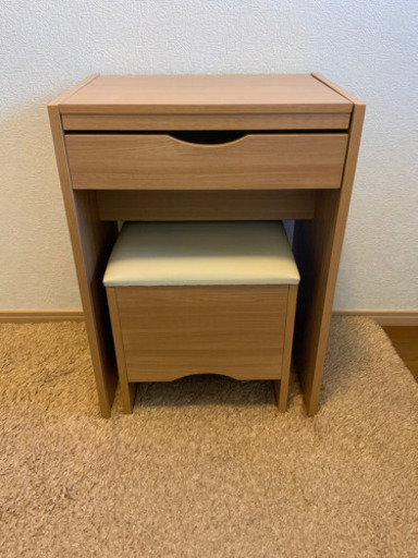 ドレッサー(省スペース、組立済み)