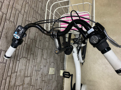 新春SALE  東京23区配達無料　新基準 ブリヂストン　ビッケ 8.9Ah リチウム 電動自転車 中古☆☆YAMAHA☆20インチ☆