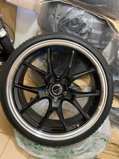 20インチ アルミホイール付きタイヤ