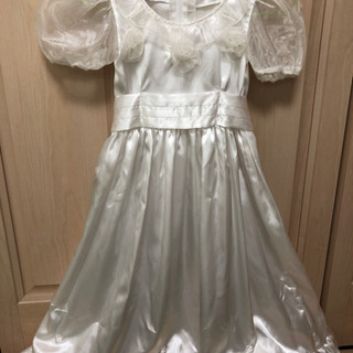 子供用ウエディングドレスの画像