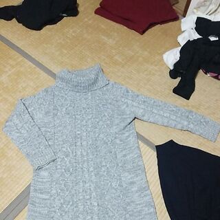 ★値下げ★ハニーズ COLZA ロングセーター Lサイズの画像