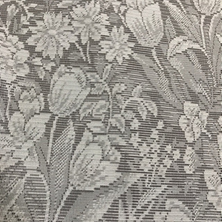 既成カーテンとレースカーテンのセットの画像