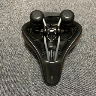 ママチャリ サドル イス 美品 26インチ自転車用の画像