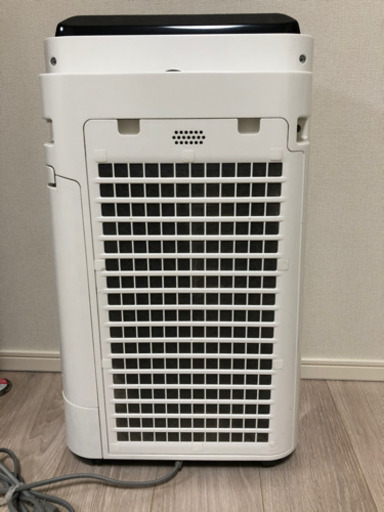 ほぼ未使用 シャープ 空気清浄機　SHARP KC-G50-W