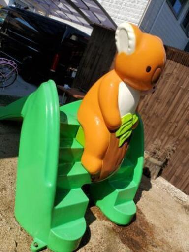 大型遊具　コアラ　滑り台