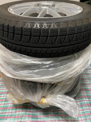中古　スタッドレスタイヤ　155/65R14 ホイール付き