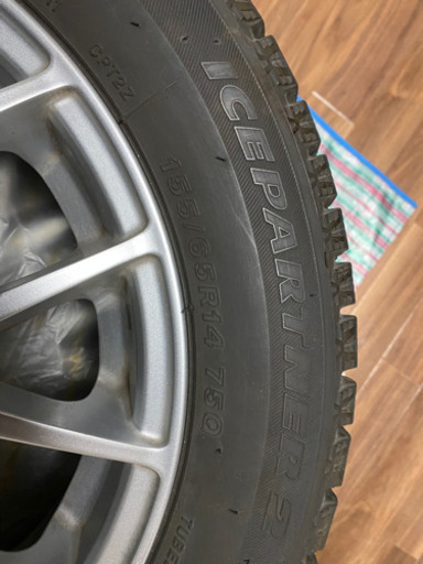 中古　スタッドレスタイヤ　155/65R14 ホイール付き