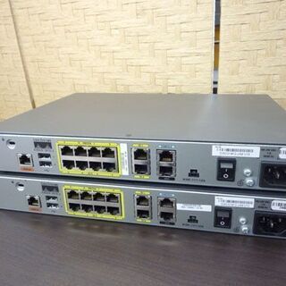 CISCO/シスコ セキュア アクセスルータ ２台セット CISICO1812-J/K9 V10 カード付き 1800 series 通電のみ確認 ジャンク扱い 札幌市の画像