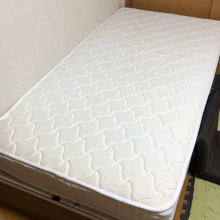シングルベッドの画像