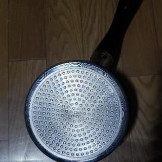 コーティング片手鍋、あたり鉢、パイレックスボウルの画像