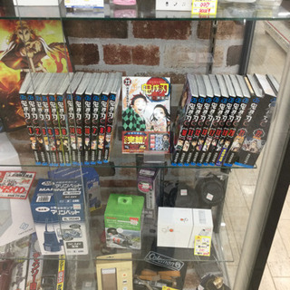 1/10 完売！完結！福岡 東区 鬼滅の刃 1〜23巻 全巻 漫画 マンガ 本 絵本 煉獄さん 炭治郎 きめつのやいば きめつとやいば 竈門神社 かまど 