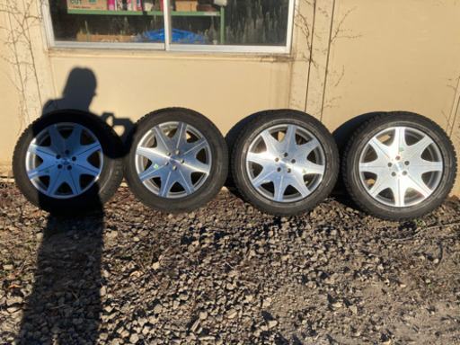 レグザス19インチ　ブリザックスタッドレスタイヤ