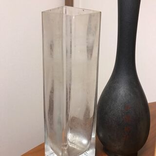花瓶２個の画像