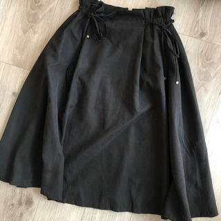 【titty&co】 膝下　スカート　ブラック　ロングスカートの画像