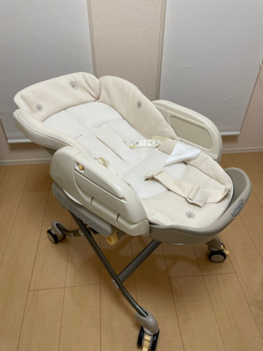 コンビ　ネムリラ　電動　ハイローチェア　オートスウィング