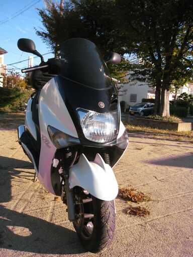 ヤマハ　マジェスティー125CC FI　強制保険約4年付き 最終型　色ホワイト