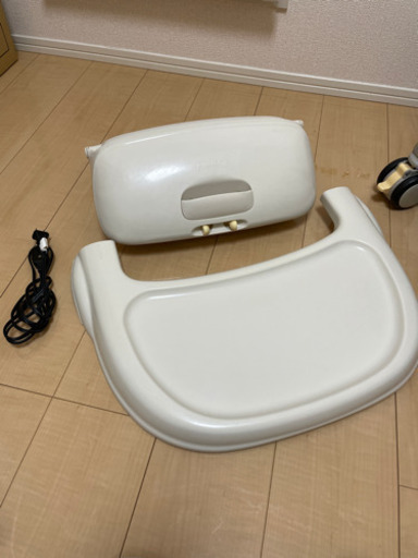 コンビ　ネムリラ　電動　ハイローチェア　オートスウィング