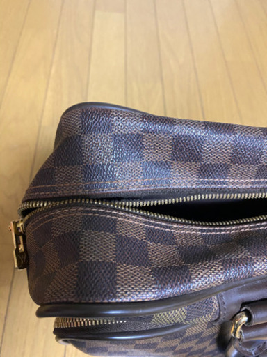 VUITTONビジネスバック他セット売り