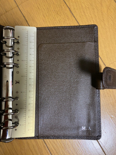 VUITTONビジネスバック他セット売り