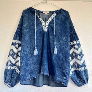 ウクライナ刺繍ブラウス