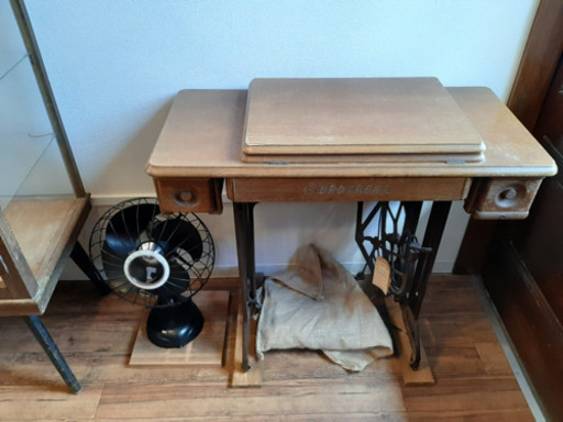 古道具　ブラザー　ミシン　レトロ　インテリア　
