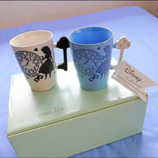 新品　アフタヌーンティー　アリスペアマグ