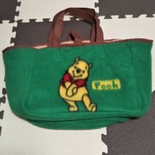 未使用品 プーさんリバーシブルフリースバッグ